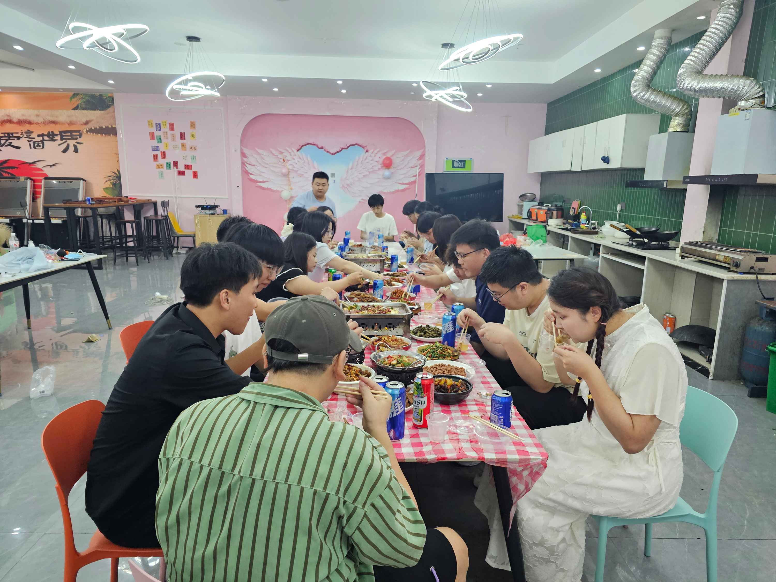 2025.6月江西分公司“轟趴館團(tuán)建”